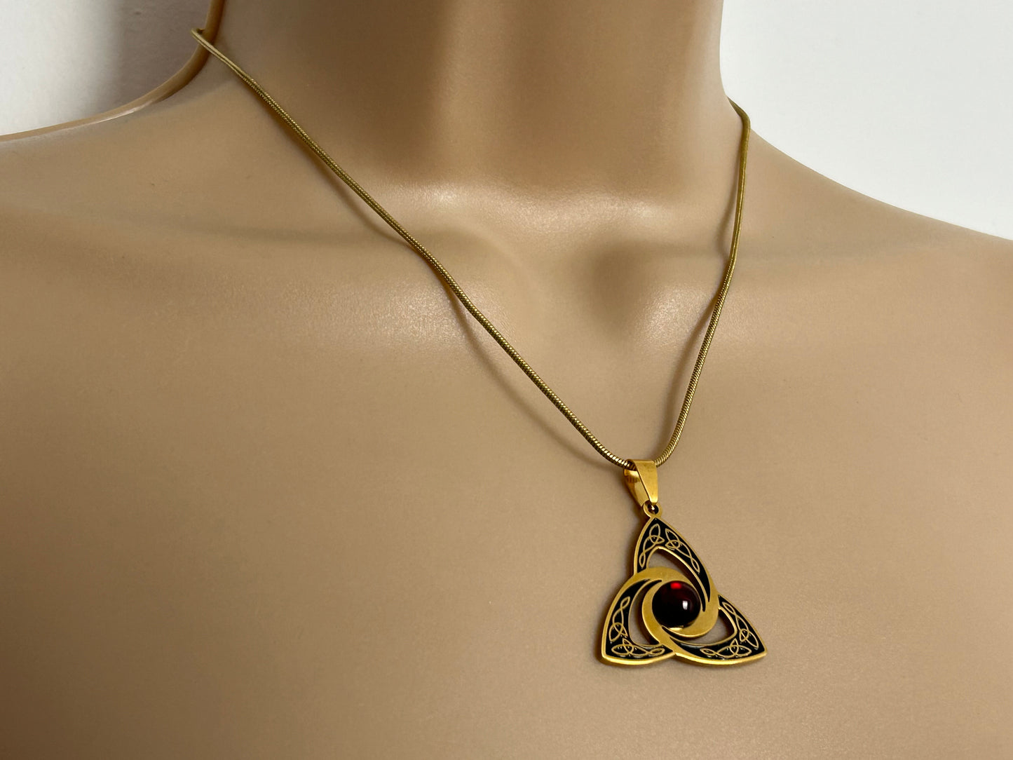 Vintage Gold Tone Celtic Inspired Triquetra Knotwork Red Stone Set Pendant With Necklace