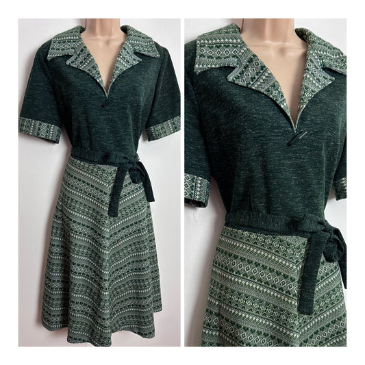 Vintage 1970s C&A UK Size 14 Dark Green & Abstract Print Jersey Double Collared Belted Day Dress