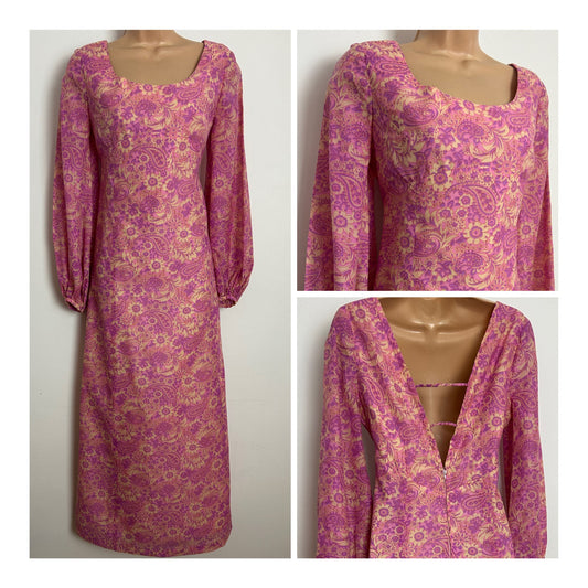 Vintage 1970s Size 10-12 Pink Purple & Cream Floral Paisley Print Long Sleeve Maxi Dress