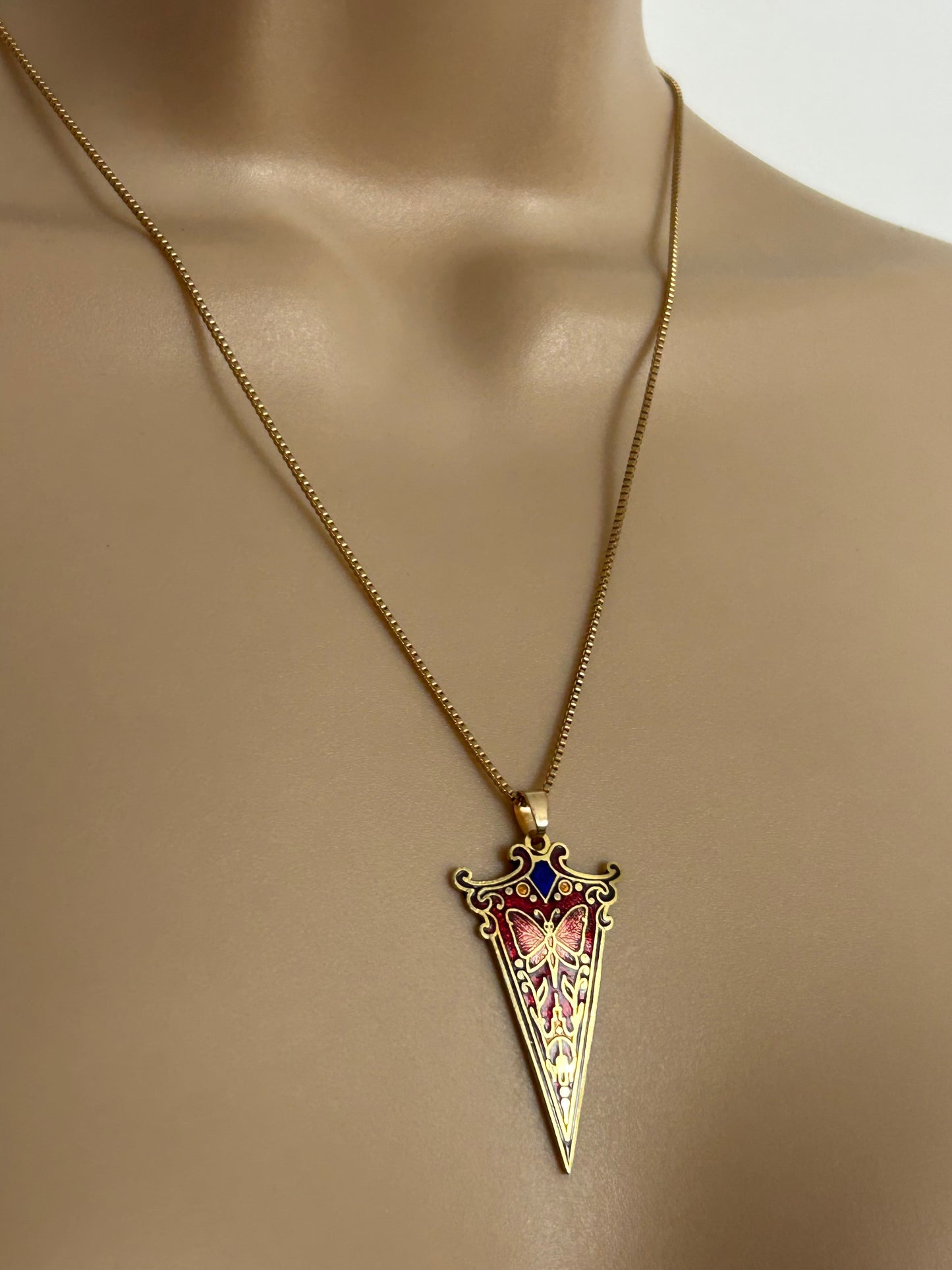 Vintage Gold Tone Red Butterfly Pattern Dagger Shaped Pendant & Necklace