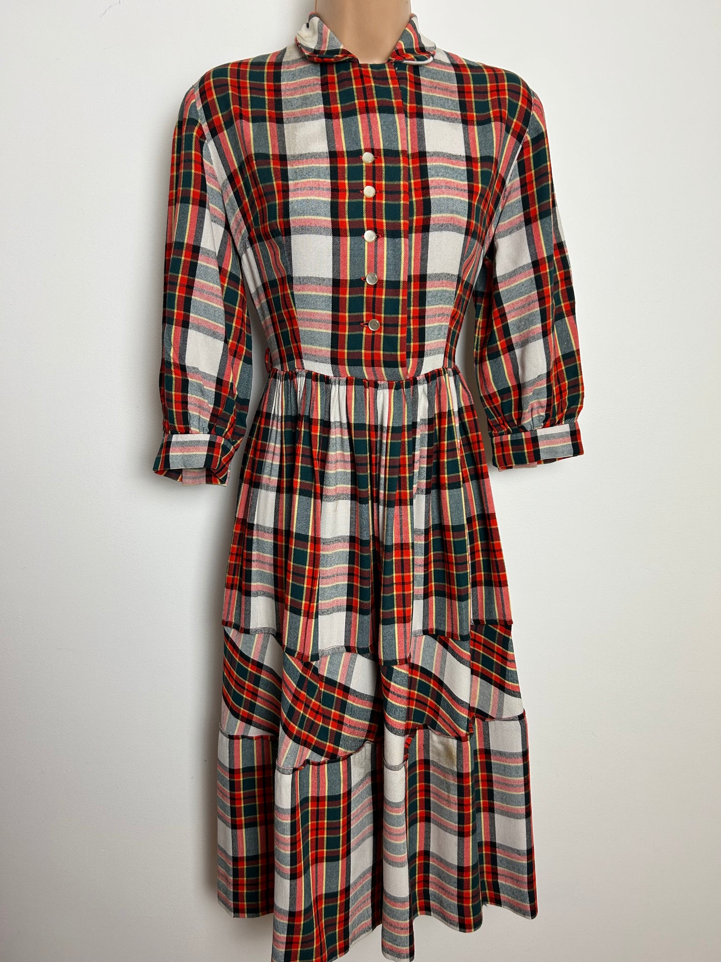 Vintage Late 1950s Size 10 Dark Green Red & White Tartan Check Gather Pleated Day Dress