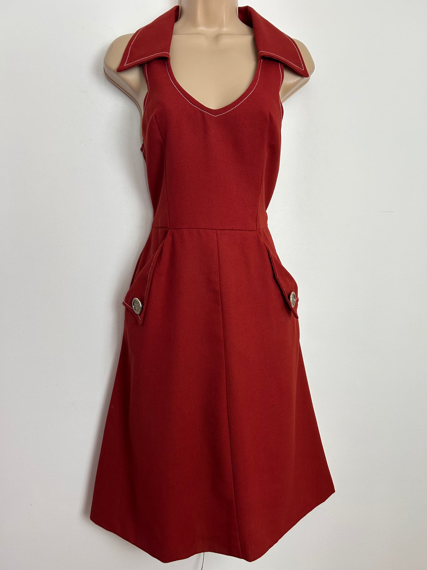 Vintage 1970s MICHAEL SINCLAIR Size 6 Brick Red Sleeveless Wide Collared Pocket Detail Fit & Flare Mod Dress