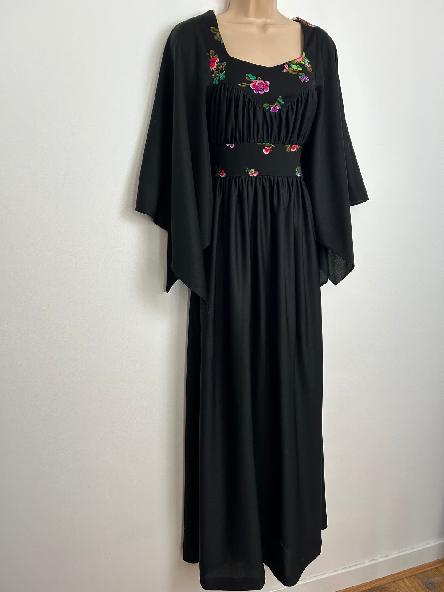 Vintage 1970s Size 8 Black Pink & Green Floral Print Wide Flared Square Sleeve Ruched Bodice Maxi Dress