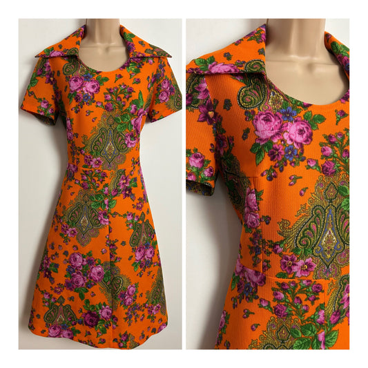 Vintage 1970s UK Size 12-14 Orange Pink & Green Floral Print Wide Dagger Collared Short Sleeve Mod Dress