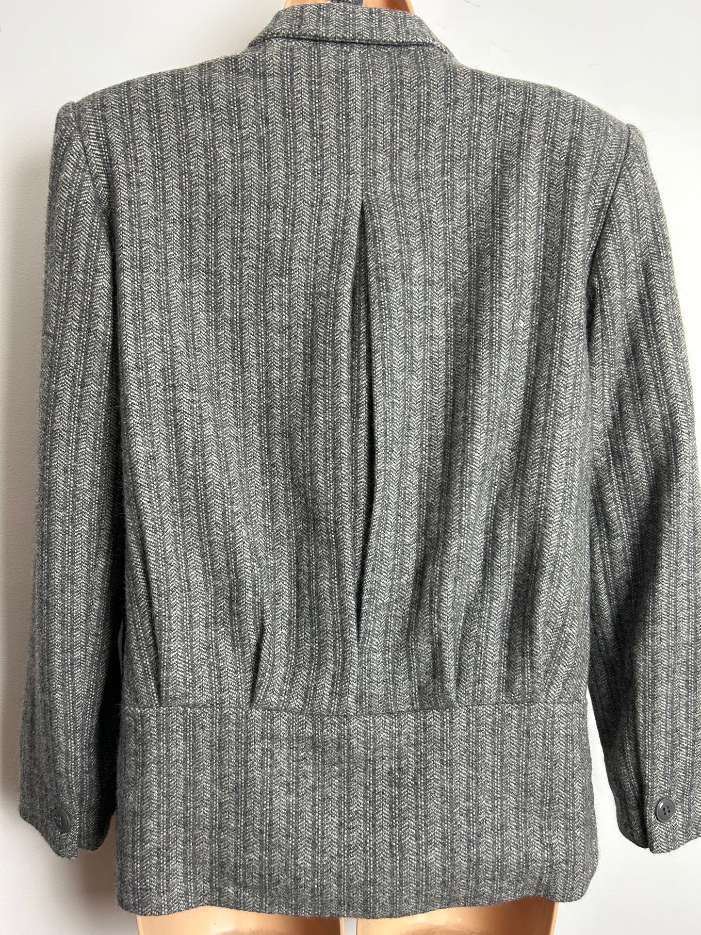 Vintage 1980s SIGNATURE BY REED ROBERTS Size 12 Grey Herringbone Wool & Alpaca Mix Blazer