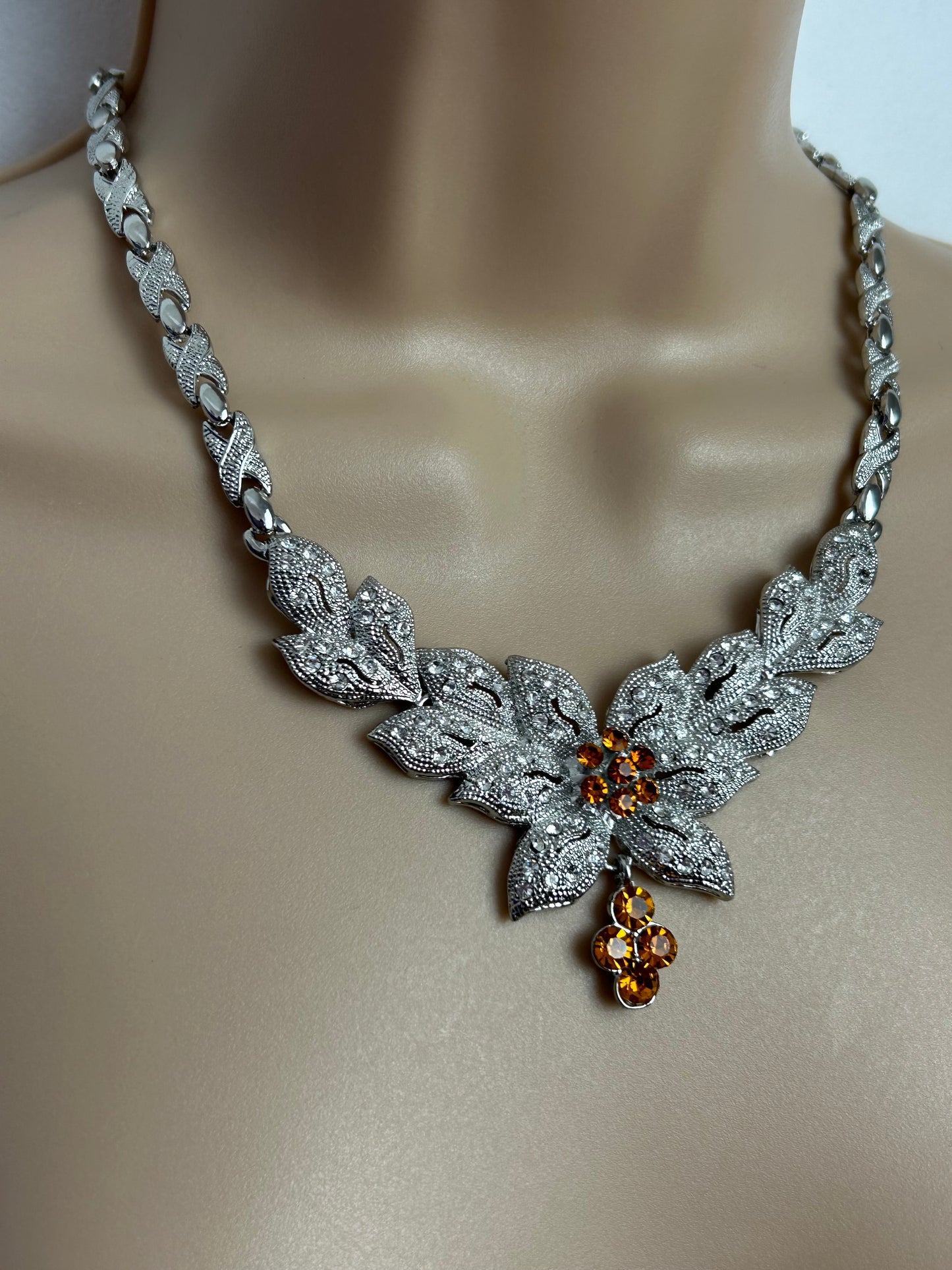 Vintage 1960s Beautiful Silver Tone Marcasite Clear & Amber Diamante Stone Set Flower Necklace