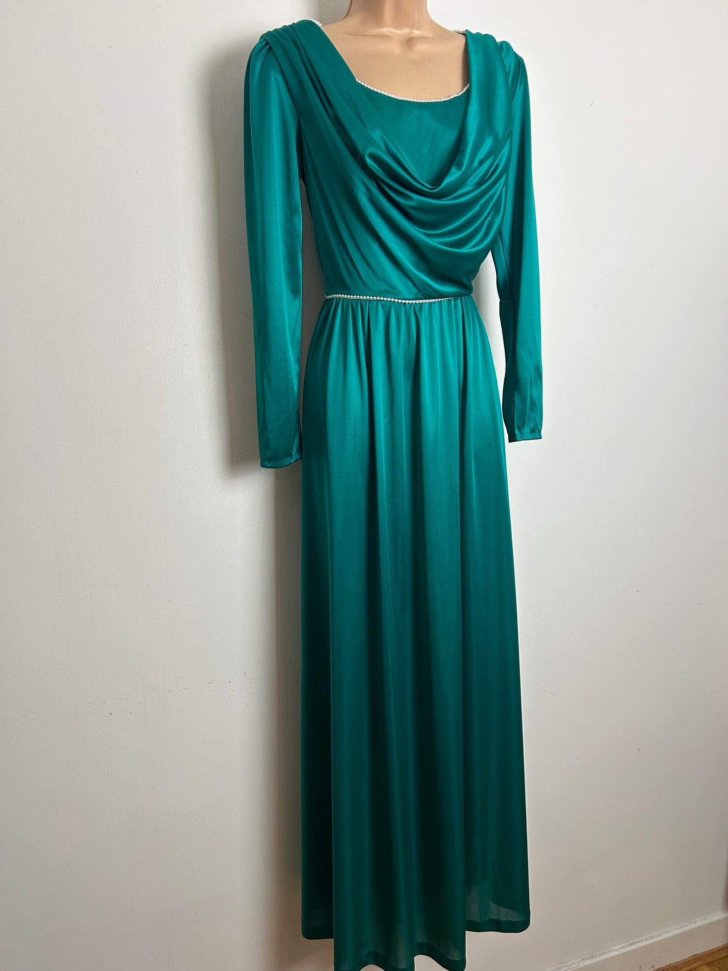 Vintage Early 1980s AFTER SIX BY RONALD JOYCE Size 8 Jade Green Pearl Trim Cowl Neck Long Sleeve Evening Occasion Maxi Dress