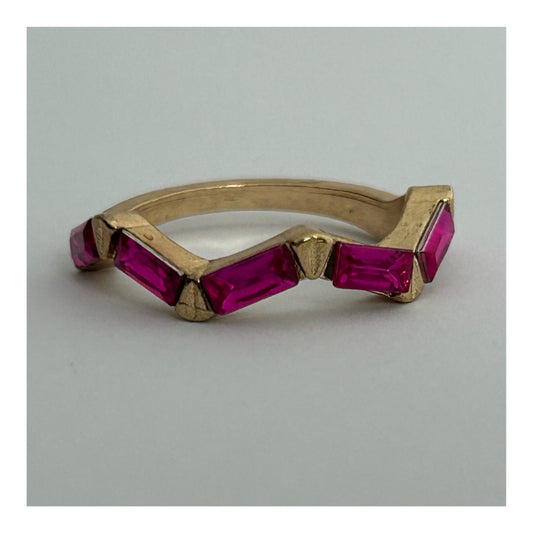 Vintage Gold Tone Base Metal Band Ring With Pink Stones Size O