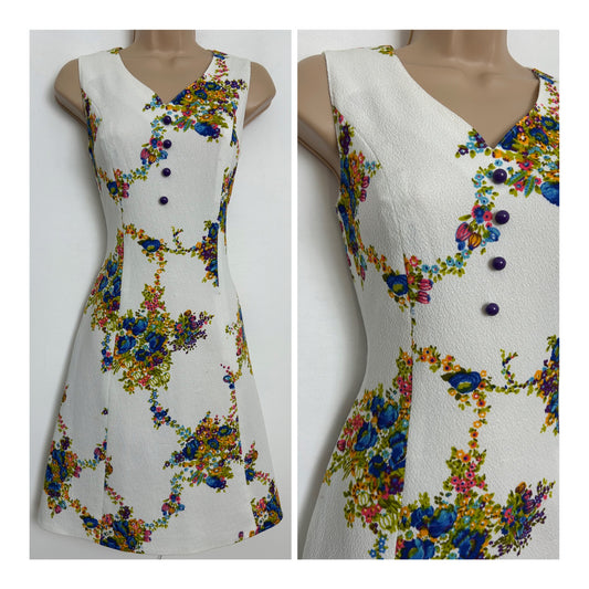 Vintage 1960s Size 8 White Blue & Orange Floral Print Mod Shift Dress