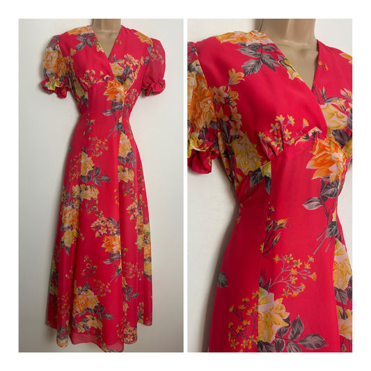Vintage 1970s Size 10 Pink Yellow & Grey Floral Print Short Sleeve Tie Back Boho Maxi Dress