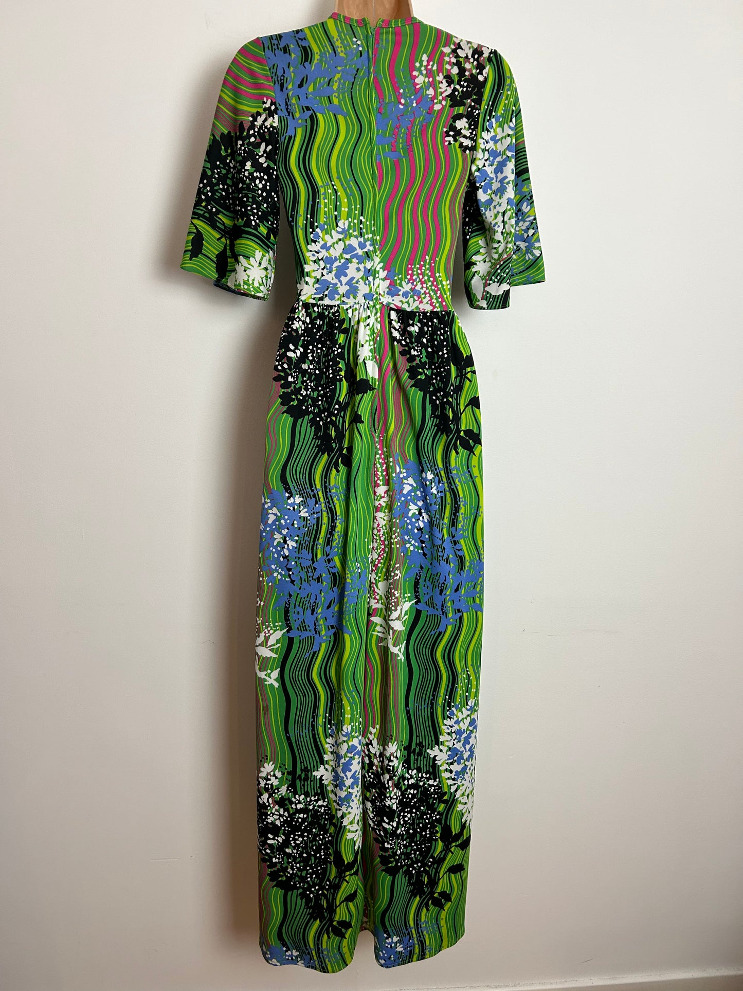 Vintage 1970s C&A UK Size 8 Green Stripe & Floral Print Short Flared Sleeve Boho Maxi Dress