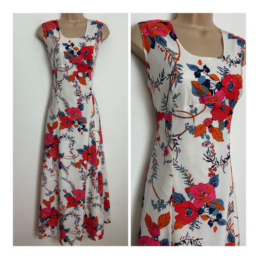 Vintage 1970s Size 8 Pretty White Orange Pink & Blue Floral Print Sleeveless Summer Maxi Dress