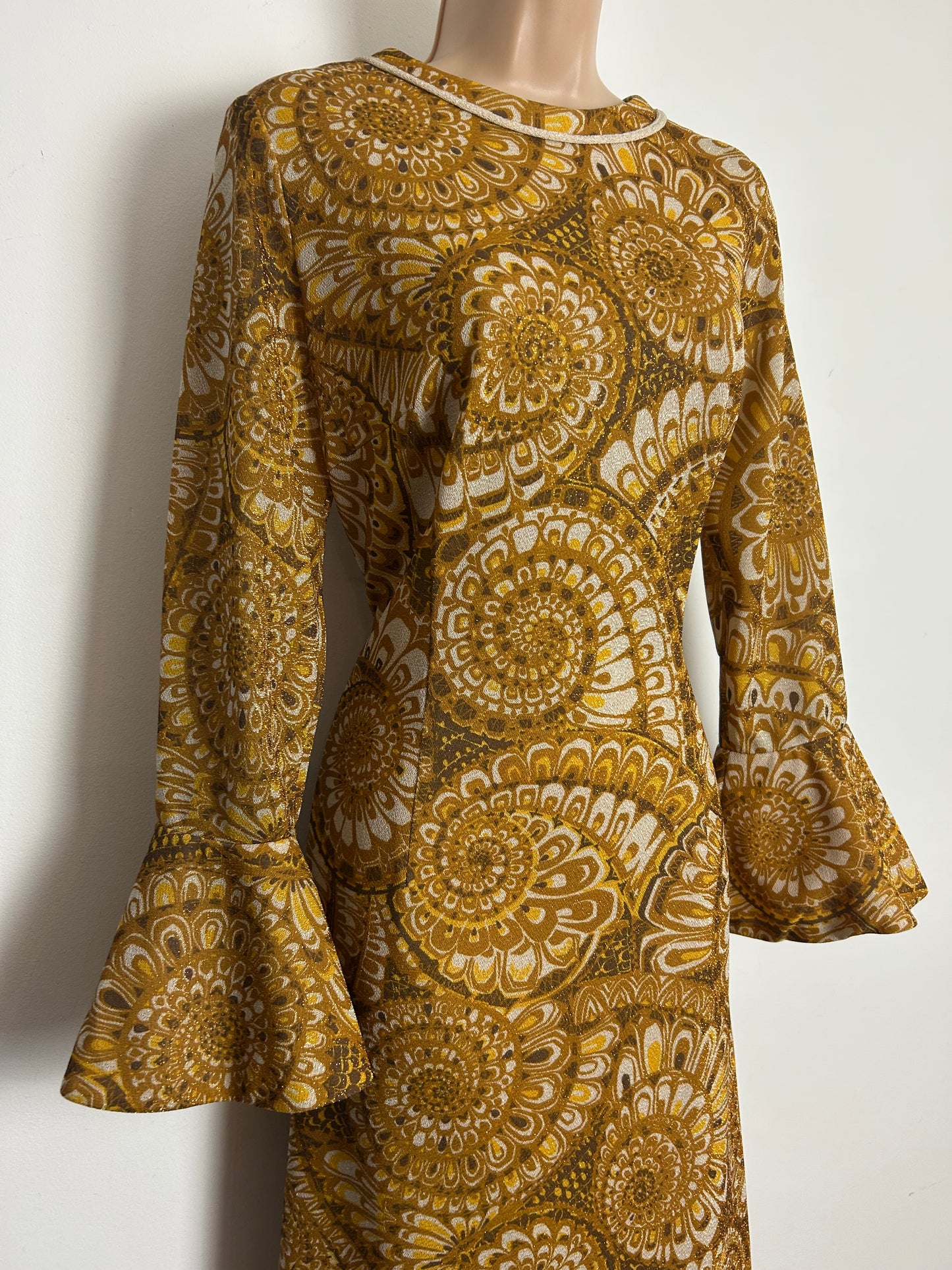 Vintage 1970s LADIES PRIDE Size 12 Tan Brown & Gold Paisley Print Flared Cuff Evening Maxi Dress