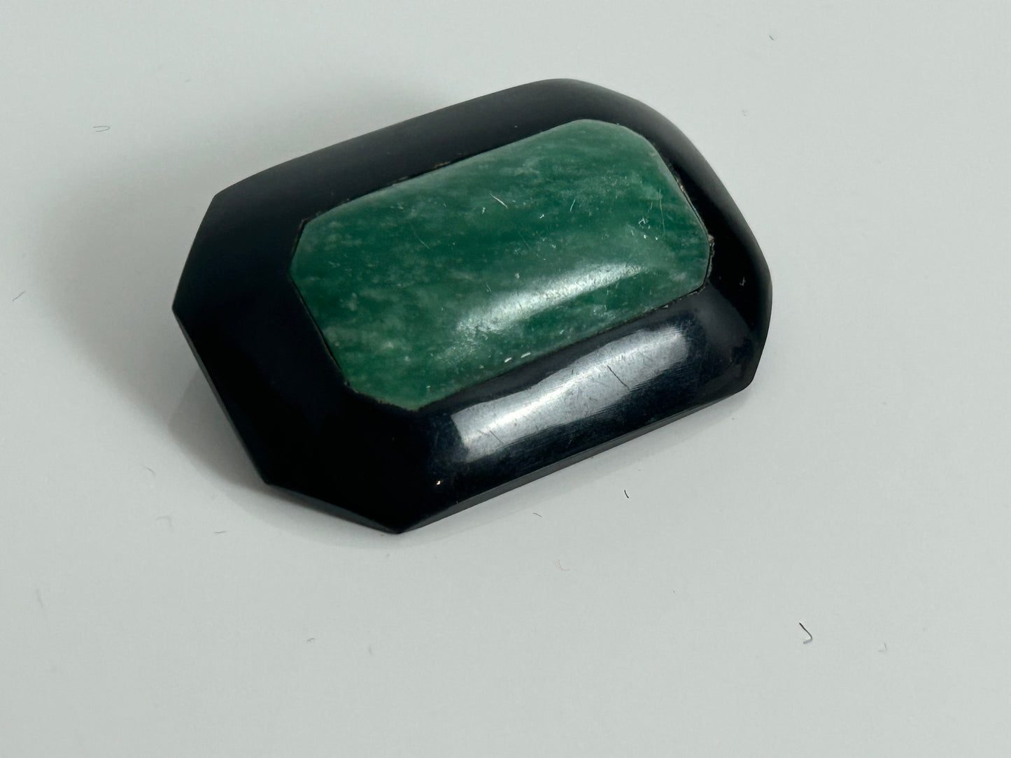 Vintage Homemade Black & Green Marble Effect Plastic Art Deco Shape Pin Brooch