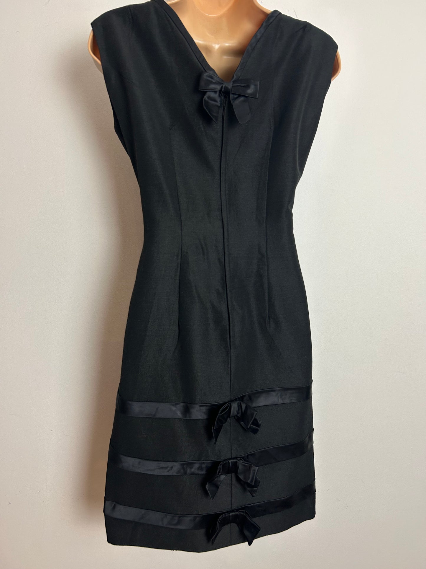 Vintage 1960s Size 10 Black Ribbon & Bow Detail Party Evening Dress