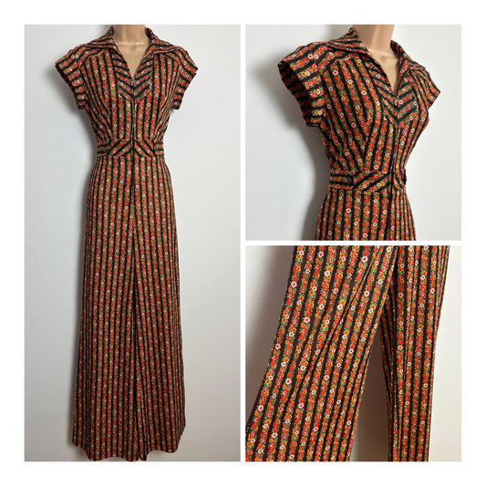 Vintage 1970s Size 6-8 Brown & Orange Tones Floral Print Zip Front Short Sleeve Jumpsuit