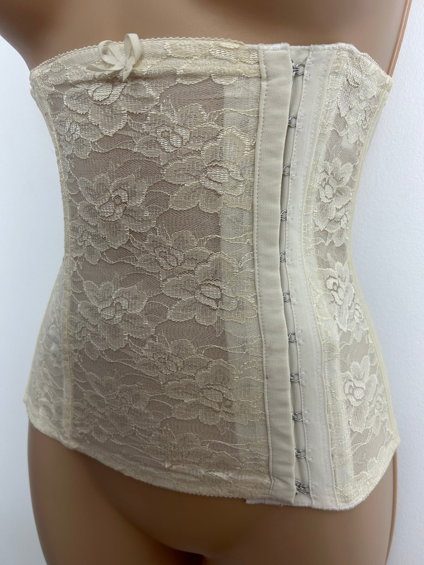 Vintage 1960s Size 6-8 Cream Lace Boned Hook & Eye Fastening Waspie Waist Cincher Girdle