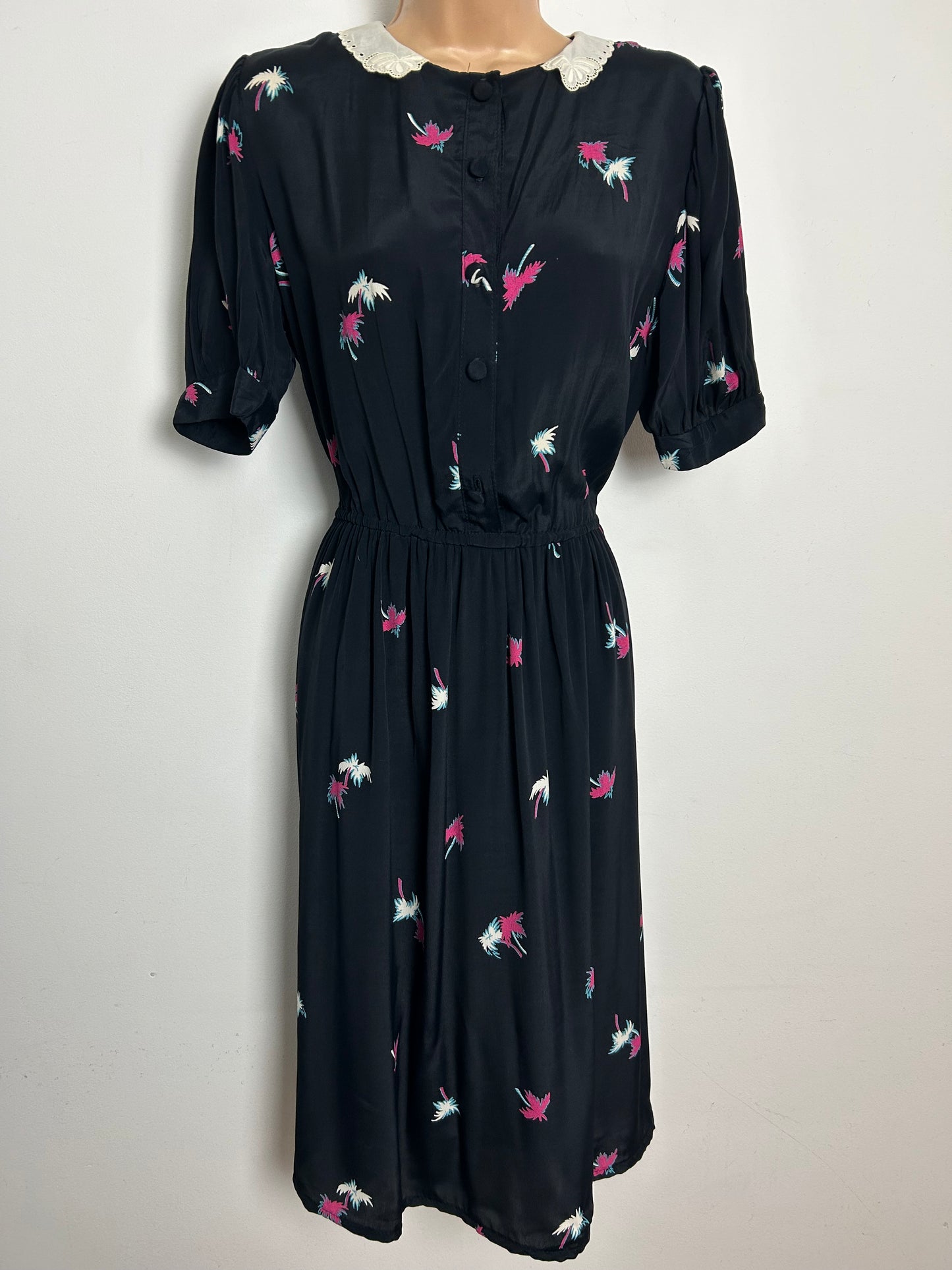Vintage 1980s Size 10-12 Black Pink & White Palm Tree Print 1940s Style Day Dress