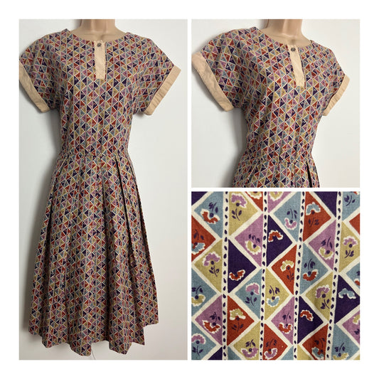 Vintage Early 1980s EASTEX UK Size 12 Beige Rust Blue & Pink Abstract Triangular Abstract Floral Stripe Print Cotton Day Dress