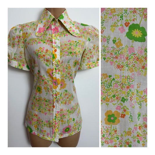 Vintage 1970s Size 10 White Yellow Orange & Green Floral Print Beagle Collar Short Sleeve Cotton Mix Shirt