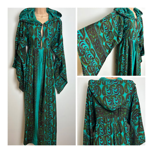 Vintage 1970s MOGUL Approx Size 8 Dark Turquoise Green Paisley Print Wide Sleeve Hooded Kaftan Style Maxi Dress