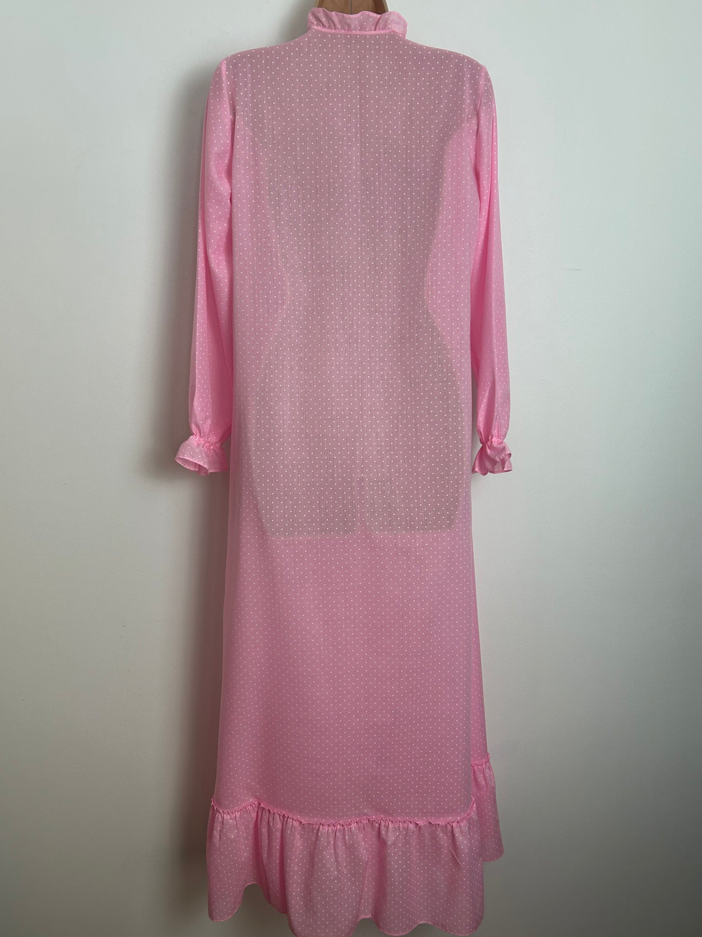 Vintage Size 10-12 Pink & White Polka Dot Lace & Ruffle Trim Long Sleeve Smock Style Nightdress