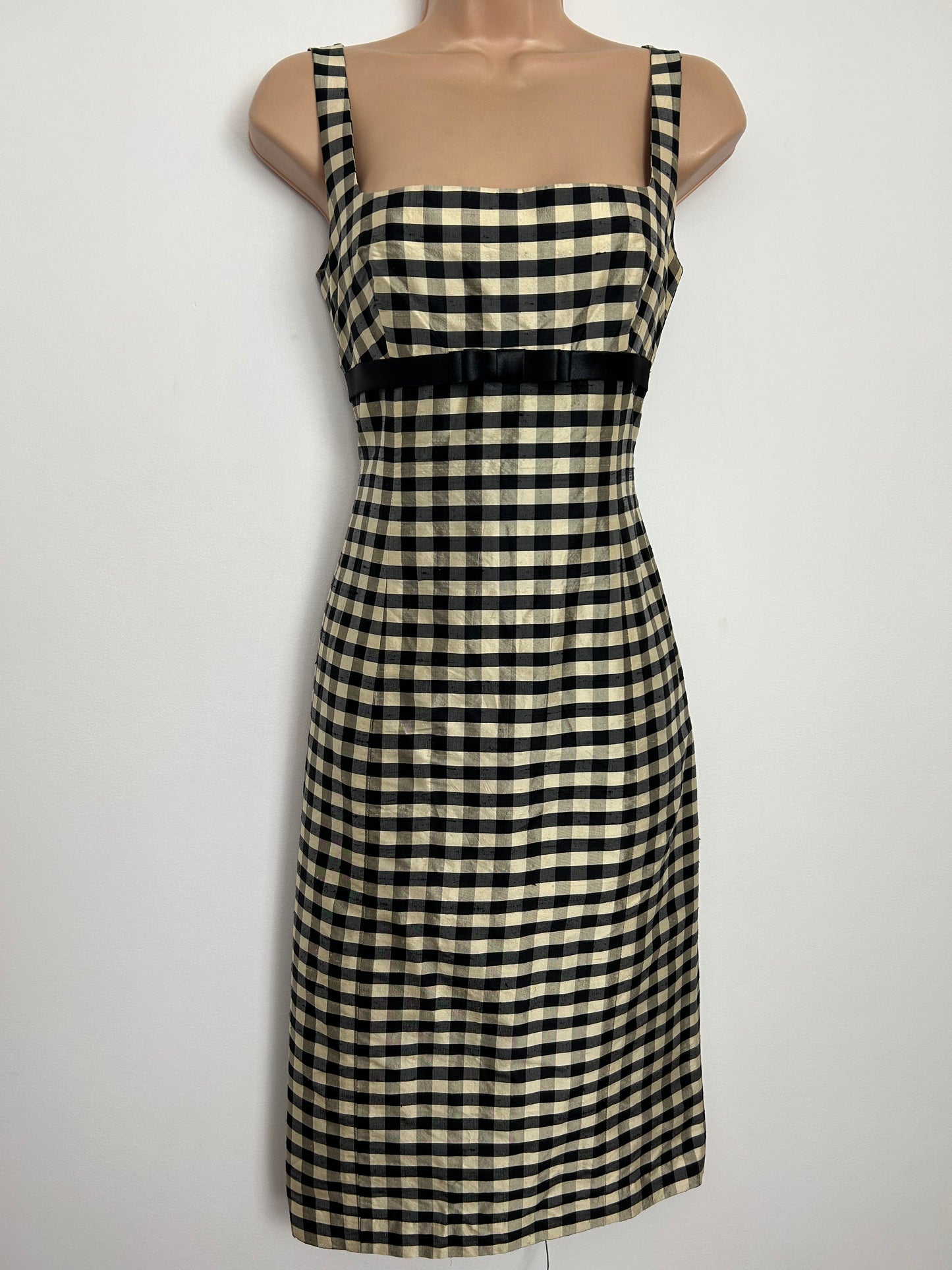 Vintage 1960s UK Size 8 Black & Pale Gold Check Print Sleeveless Bow Waist Shift Dress