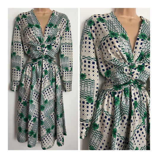 Vintage Early 1970s UK Size 10 Homemade Cream Green & Navy Blue Floral Check & Stripe Print Long Sleeve Dress