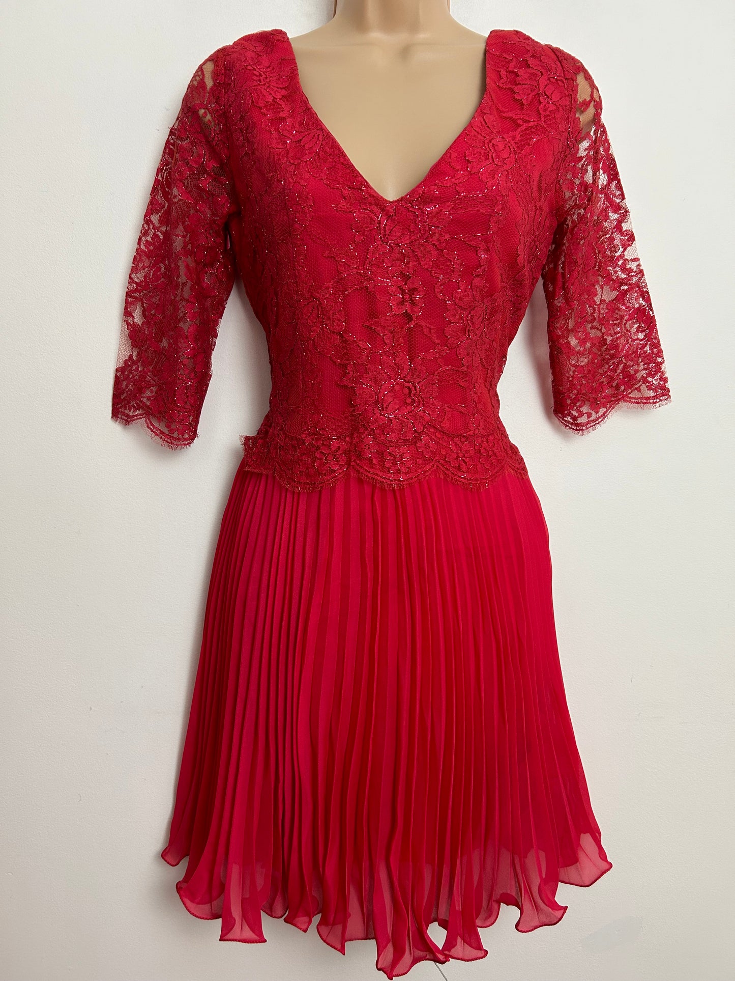 Vintage 1960s LINK MODELL UK Size 8 Raspberry Lace Metallic Detail Pleated Occasion Party Dress