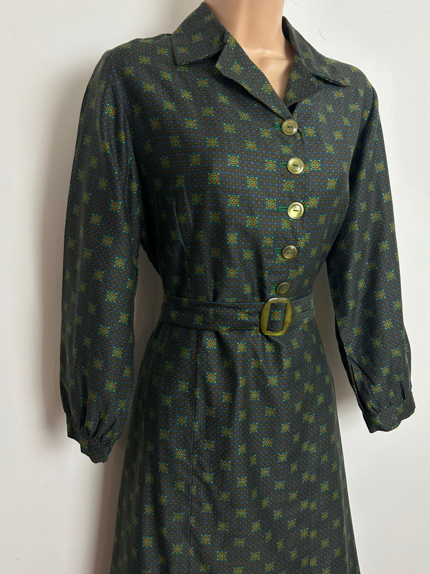 Vintage Late 1950s Size 14 Dark Green Tile Print Belted Cotton Pleat Detail Day Dress