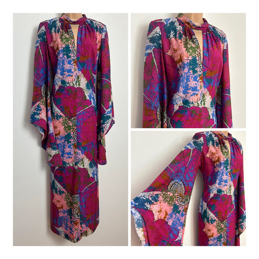 Vintage 1970s CALIFORNIA "THE LOOK YOU LOVE" Size 12 Pink Blue Teal & Green Abstract Print Flared Sleeve Maxi Dress