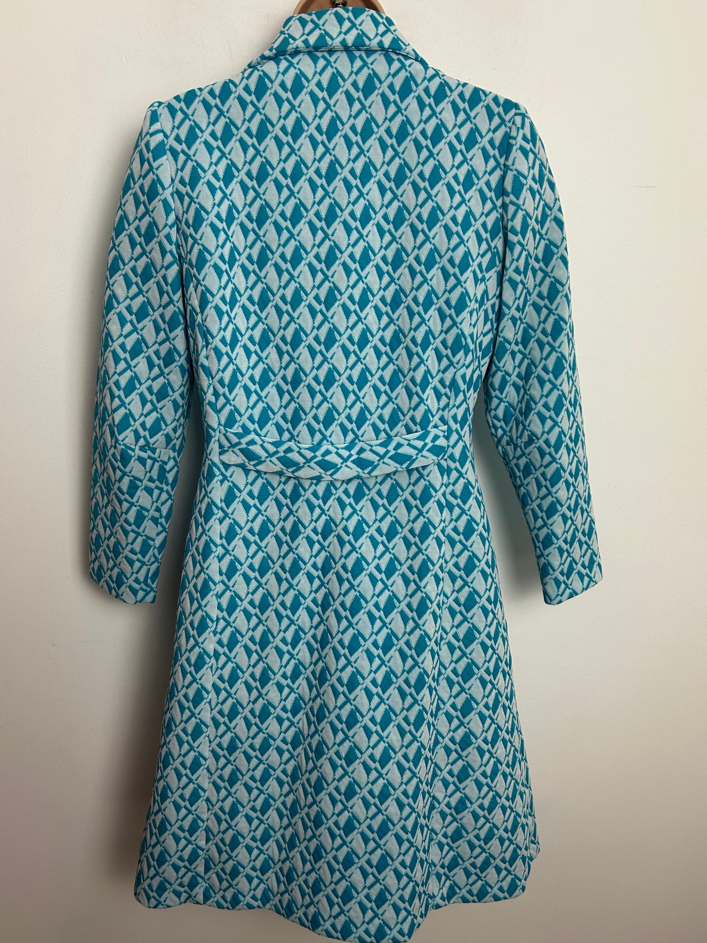Vintage 1960s Size 10-12 Blue & Turquoise Blue & White Diamond Pattern Crimplene Mod Dress Suit