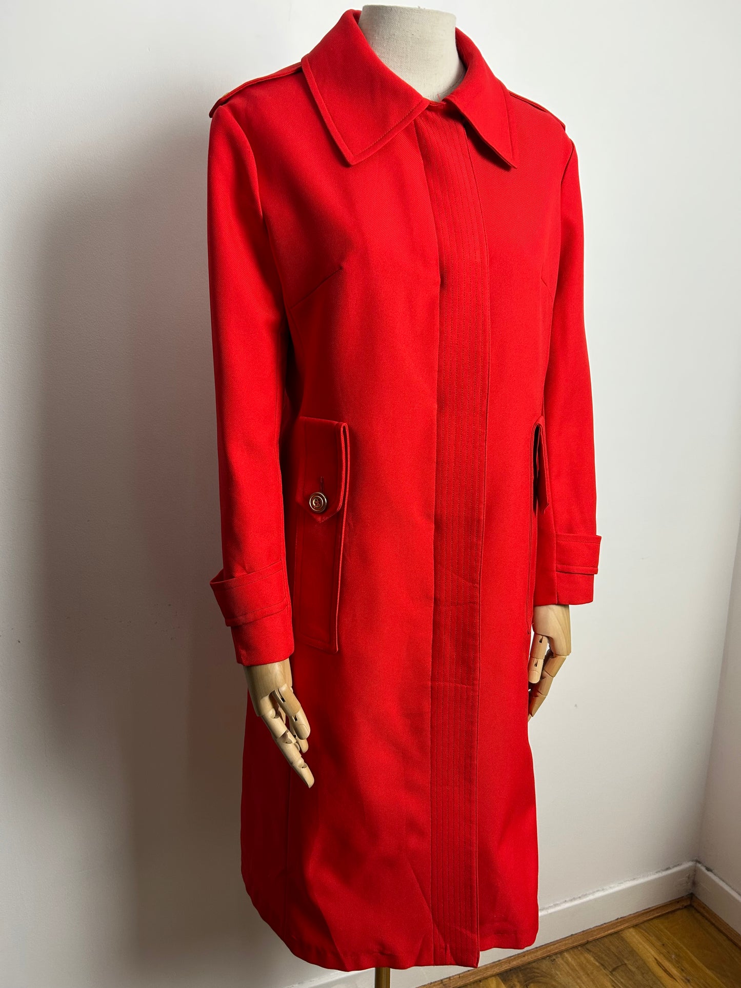Vintage 1960s LONDON FOG MAINCOATS Size 10-12 Red Mid Length Coat