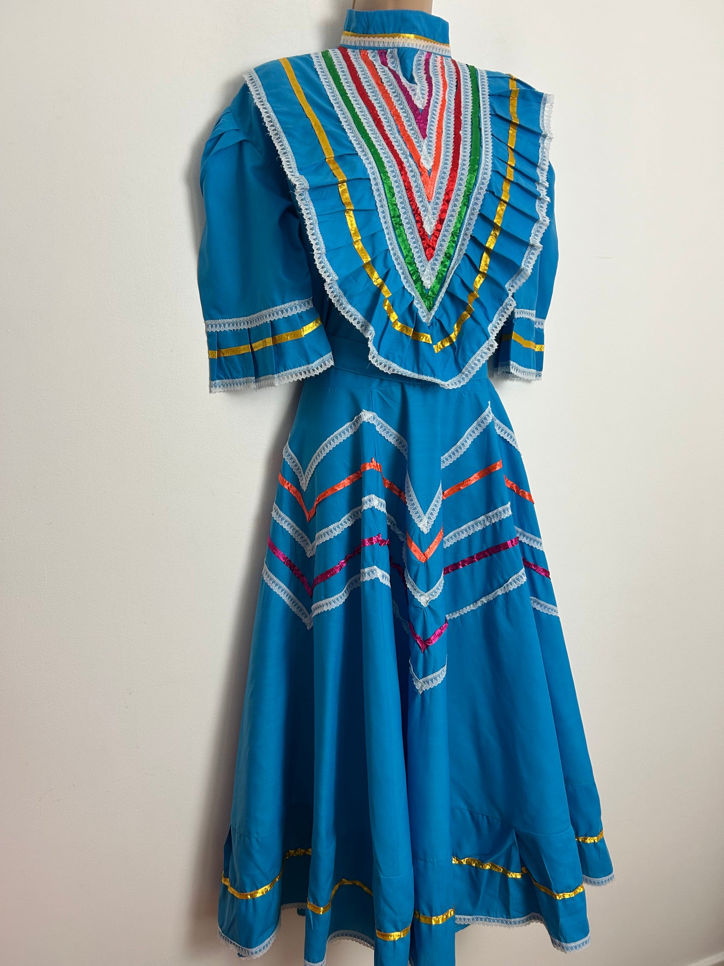 Vintage 1980s CLASSICOS Size 16 Blue Ribbon & Lace Trim Full Circle Mexican Patio Dress