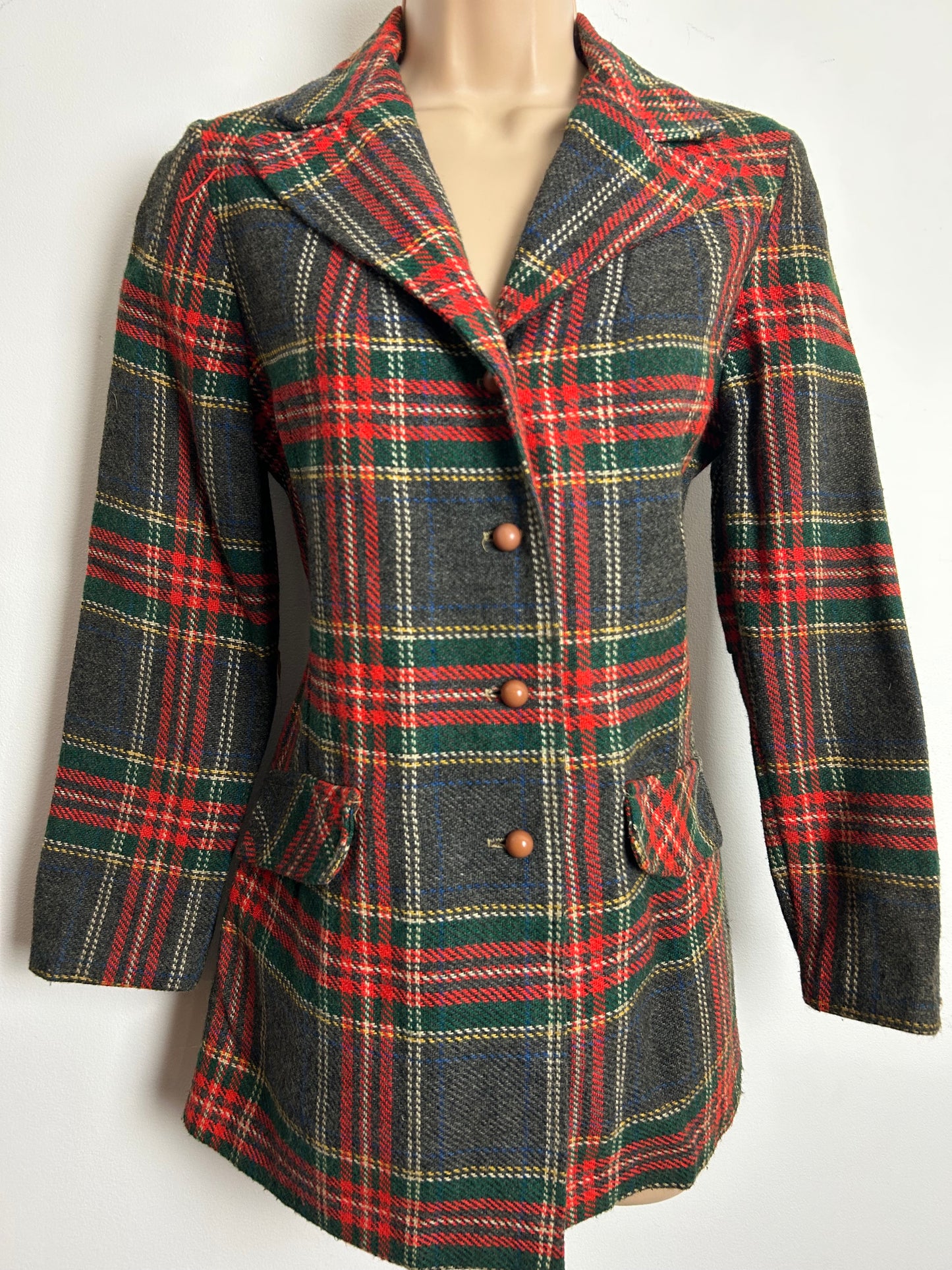 Vintage 1970s Size 8 Red Grey & Green Tartan Check Wool Mix Blazer