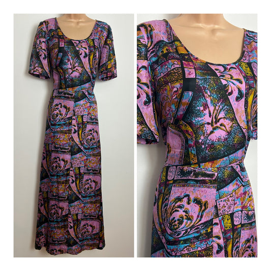Vintage 1970s Size 12 Beautiful Black Pale Pink & Blue Abstract Print Short Sleeve Maxi Dress