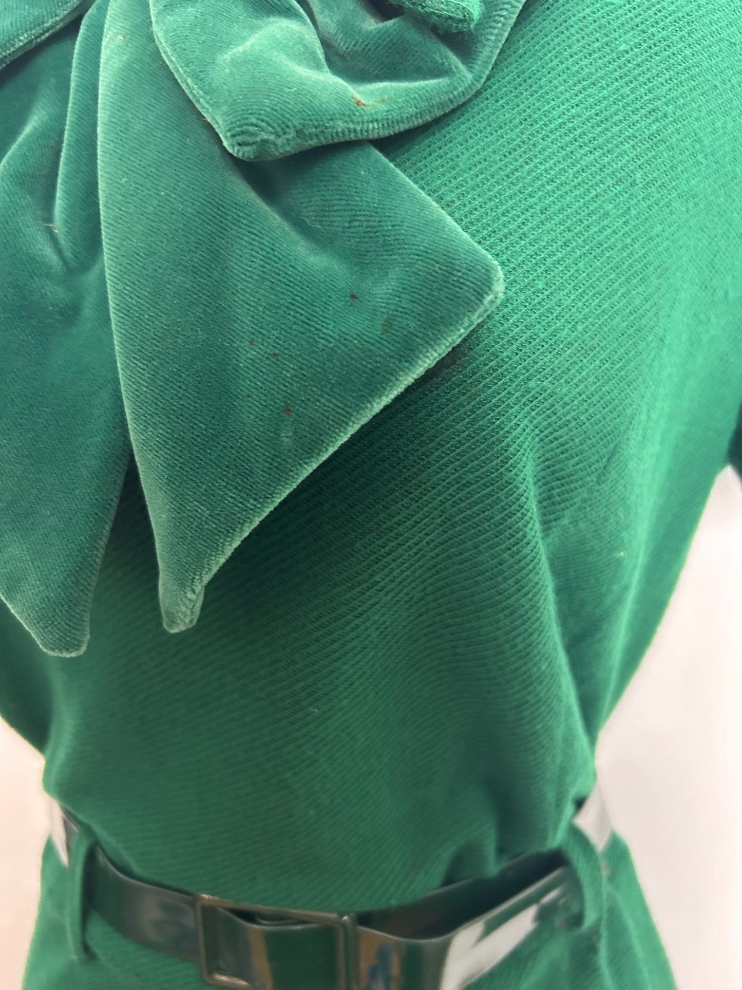 Vintage Early 1960s CARNEGIE OF LONDON Size 12 Bottle Green Velvet Bow Detail 2 Piece Dress & Jacket Suit