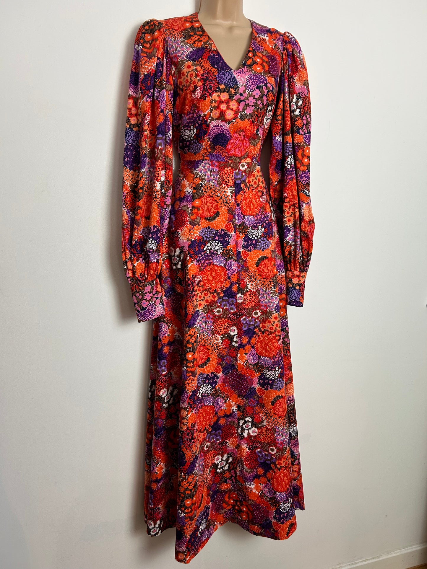 Vintage 1970s UK Size 8 Bold Orange Purple & Pink Tones Mixed Floral Print Long Sleeve Tie Back Maxi Dress