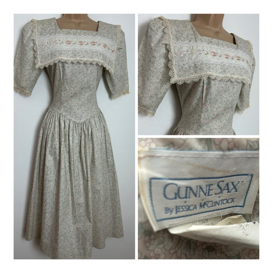 Vintage 1980s GUNNE SAX Size 8 Beige Floral Print Cotton Lace Trim Sailor Collar Short Sleeve Dress
