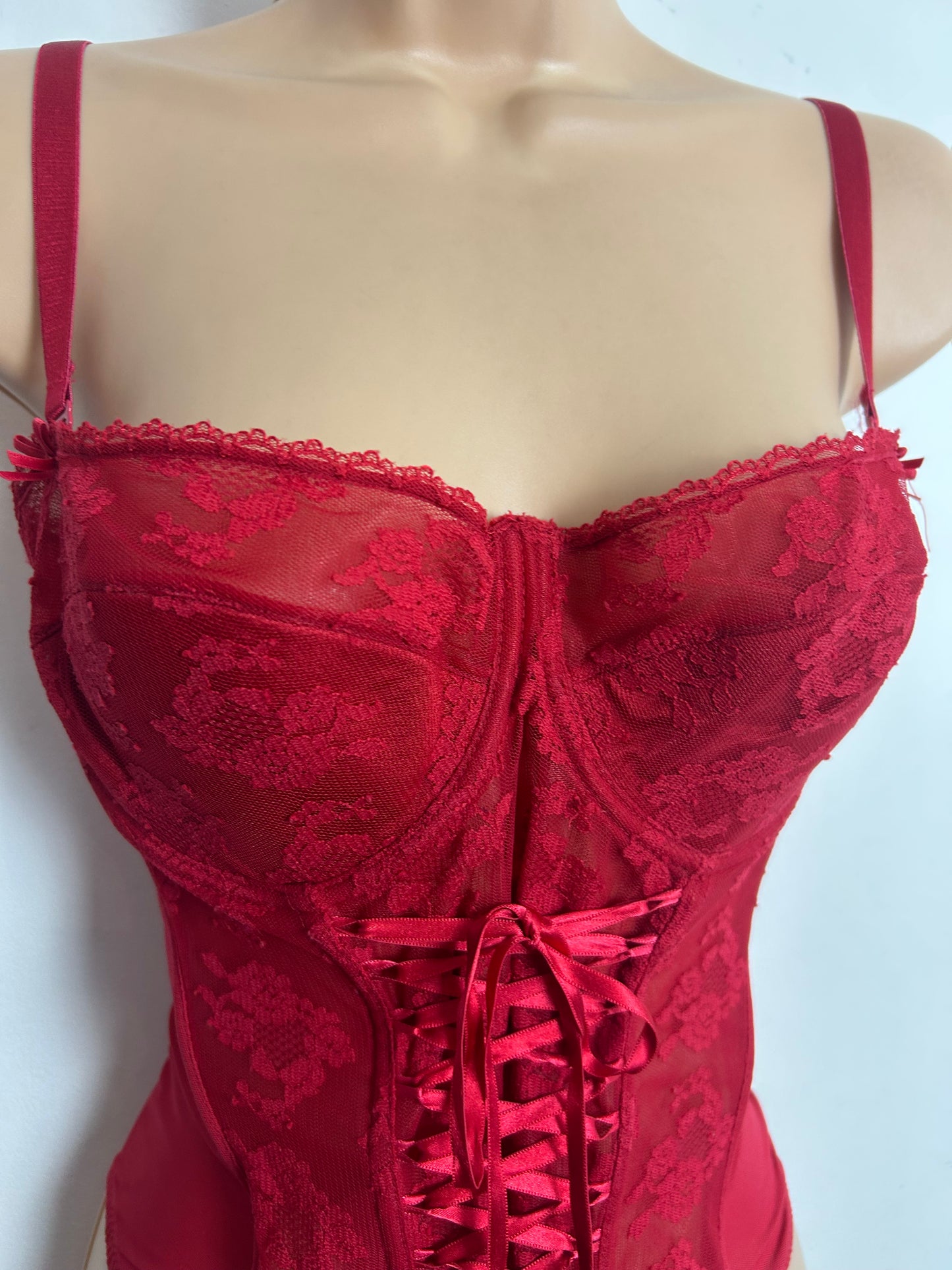 Ann Summers Size 34D Red Lace Ribbon Bustier Tie Boned Corset With Detachable Straps