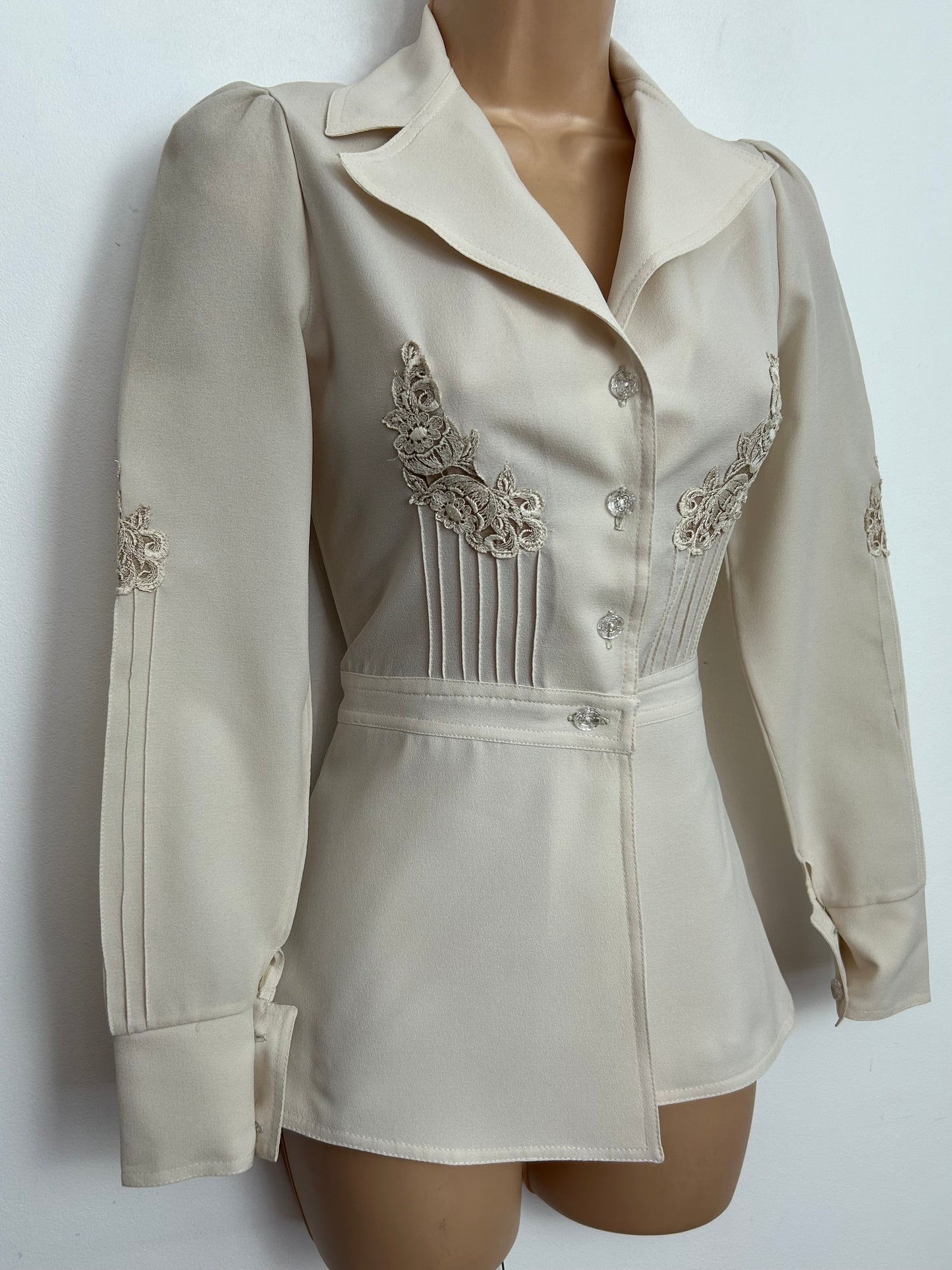 Vintage 1970s UK Size 8 Cream Pintuck & Lace Applique Detail Long Sleeve Fitted Shirt