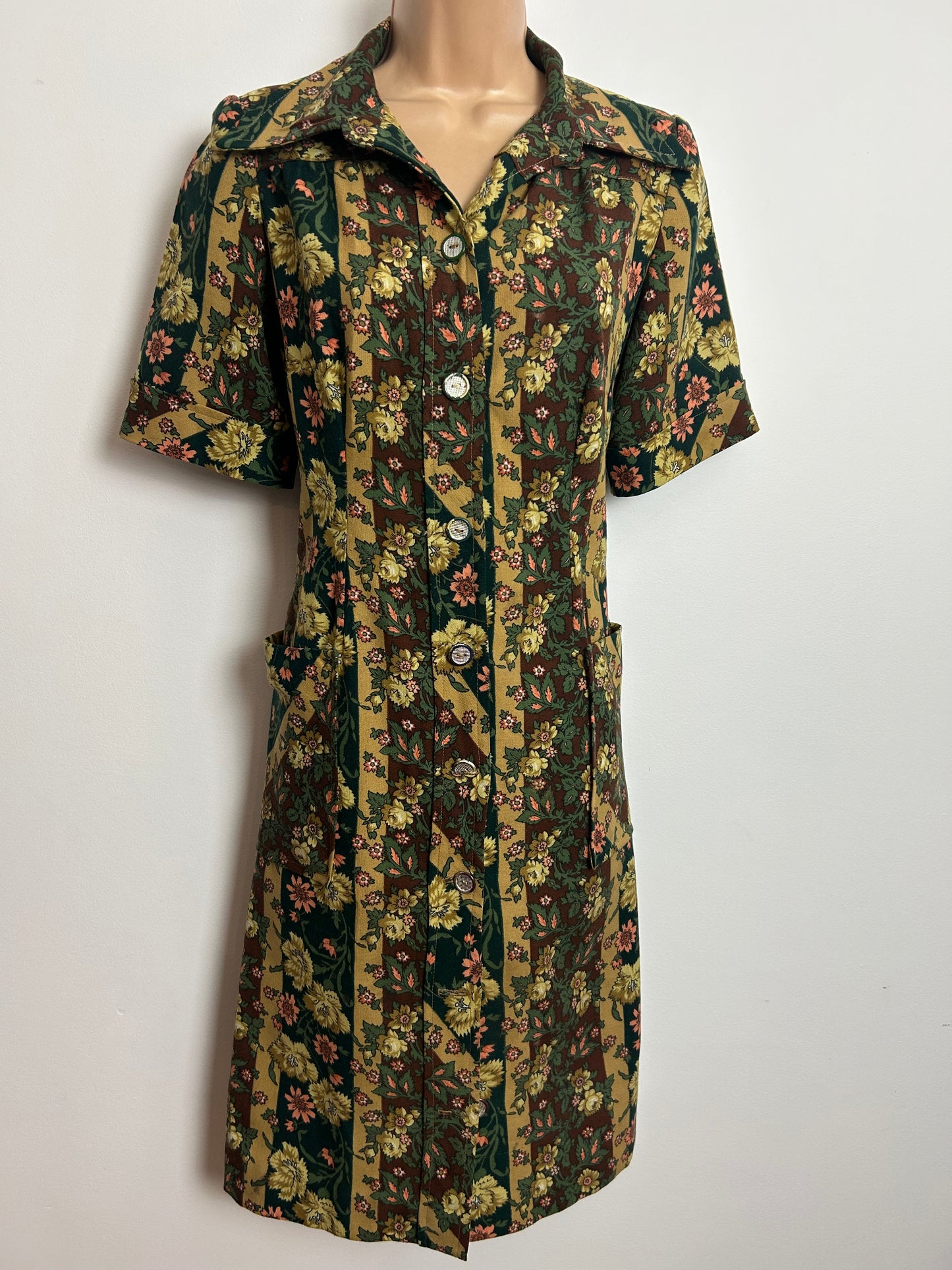 Vintage 1970s 12 Brown Beige & Green Stripe & Floral Print Mod Shift Dress