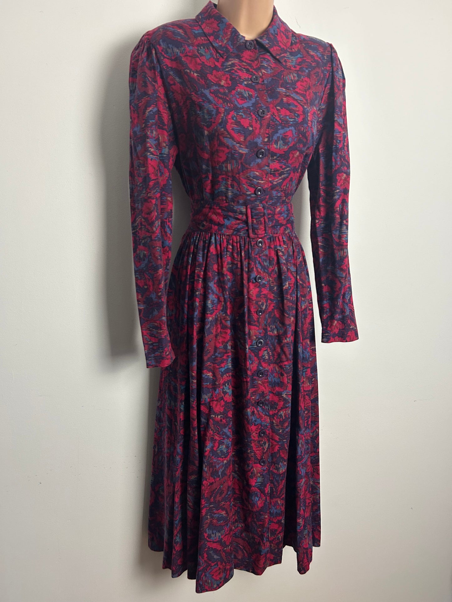 Vintage 1980s LAURA ASHLEY MADE IN REP IRELAND Size 12 Red & Blue Tones Floral Print Belted Pleated Cotton Day Dress