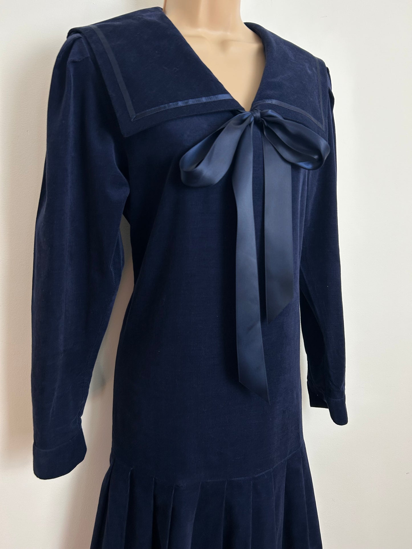 Vintage 1980s LAURA ASHLEY Size 12 Navy Blue Fine Cotton Needlecord Sailor Collar Ribbon Tie Pleated Midi Dress