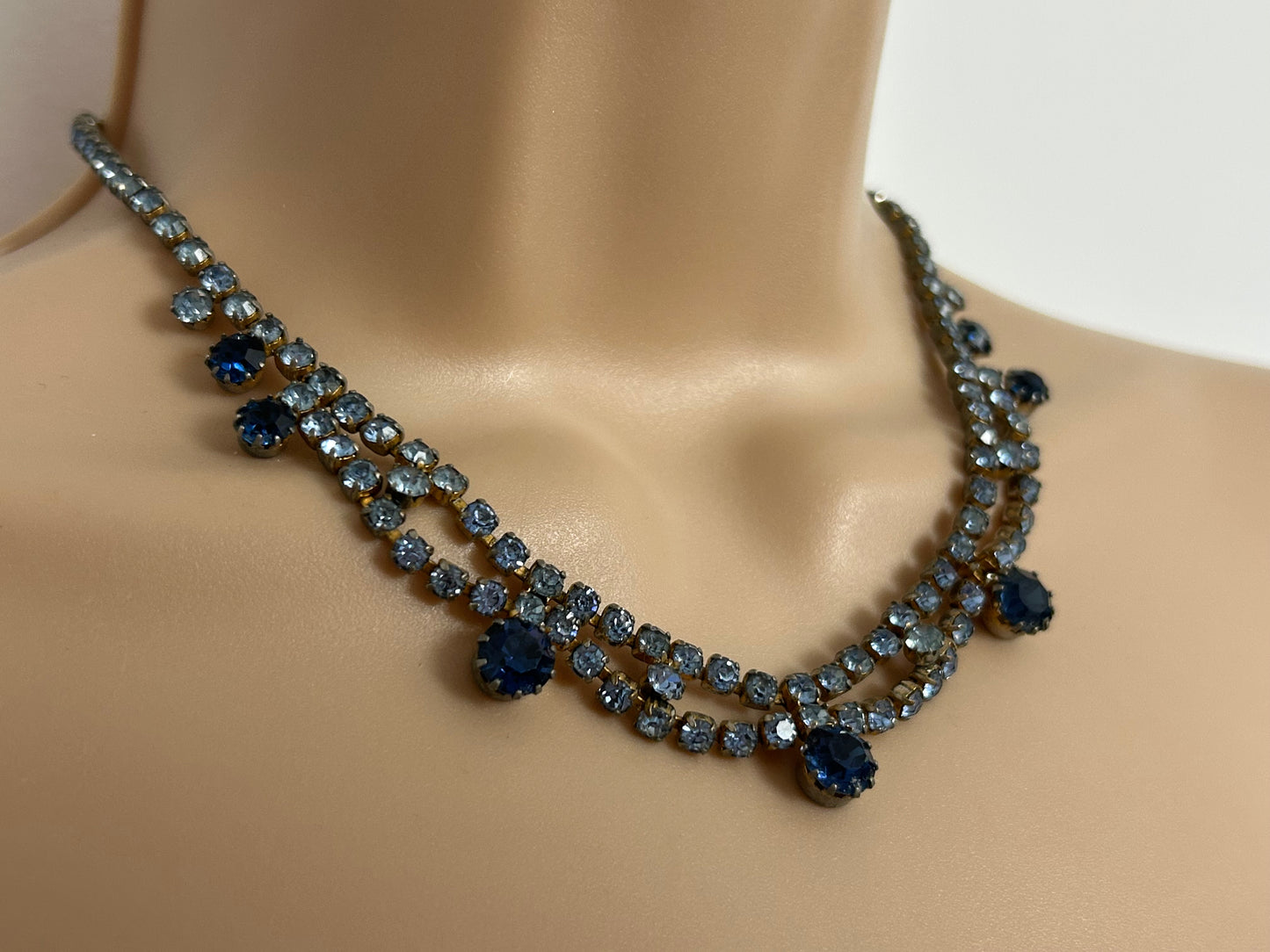 Vintage 1960s Gold Tone & Blue Diamante & Glass Stone Set Necklace