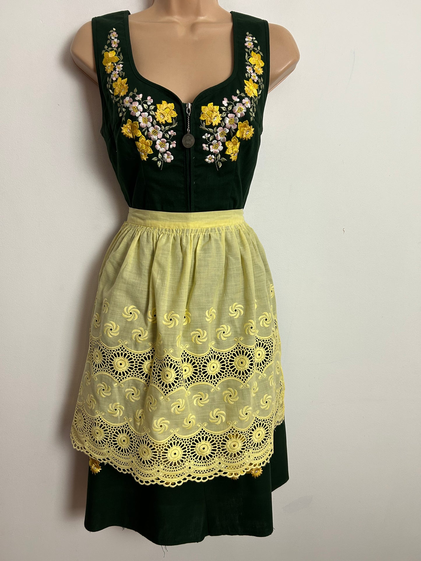 Vintage 1950s Gertr. Jacob UK Size 6 Green & Yellow Embroidered Traditional Austrian Dirndl Dress With Removable Apron