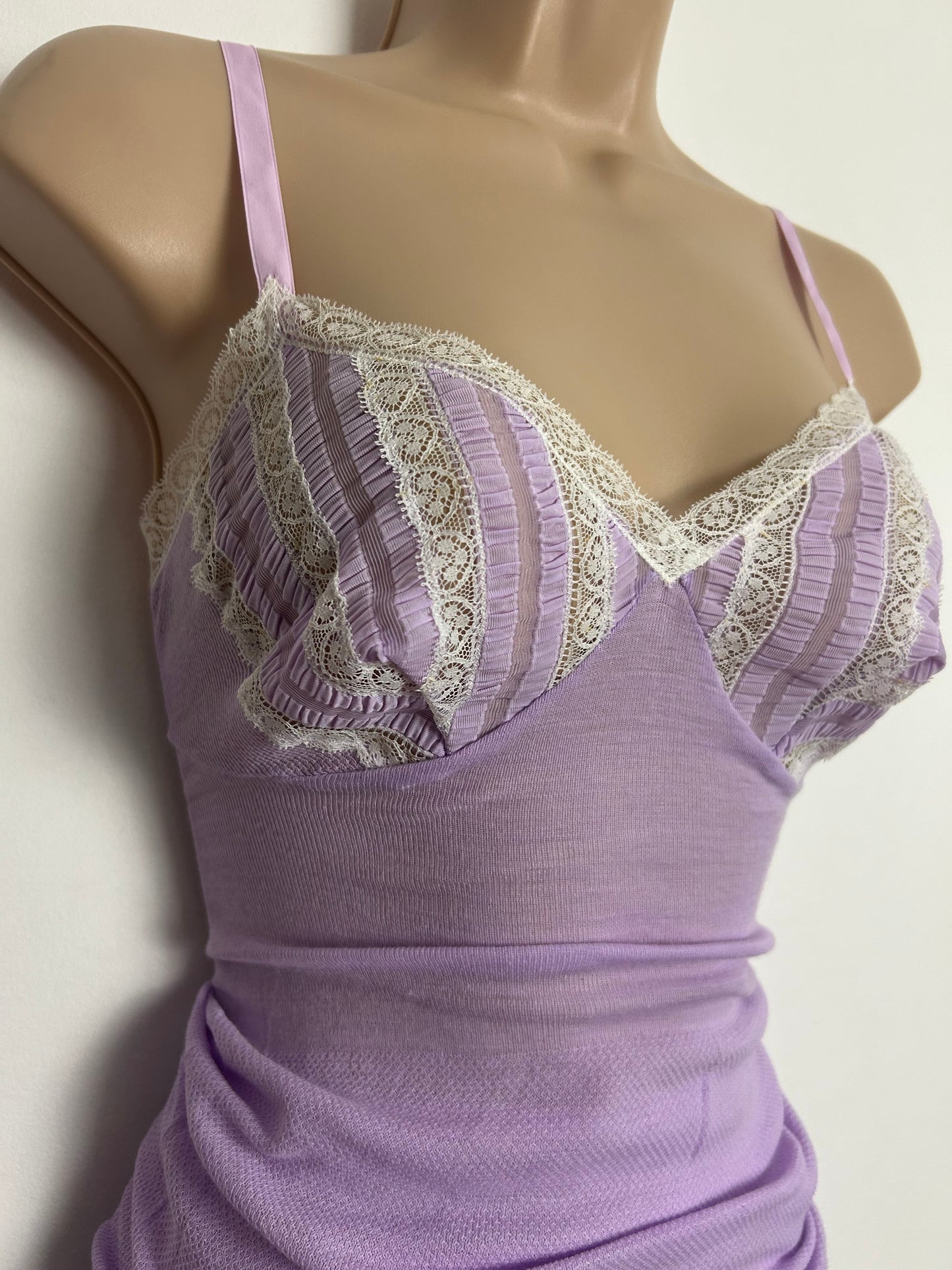 Vintage CHARMOR Size 6-10 Cute Pale Lilac & White Lace Trim Nightwear Sleep Set