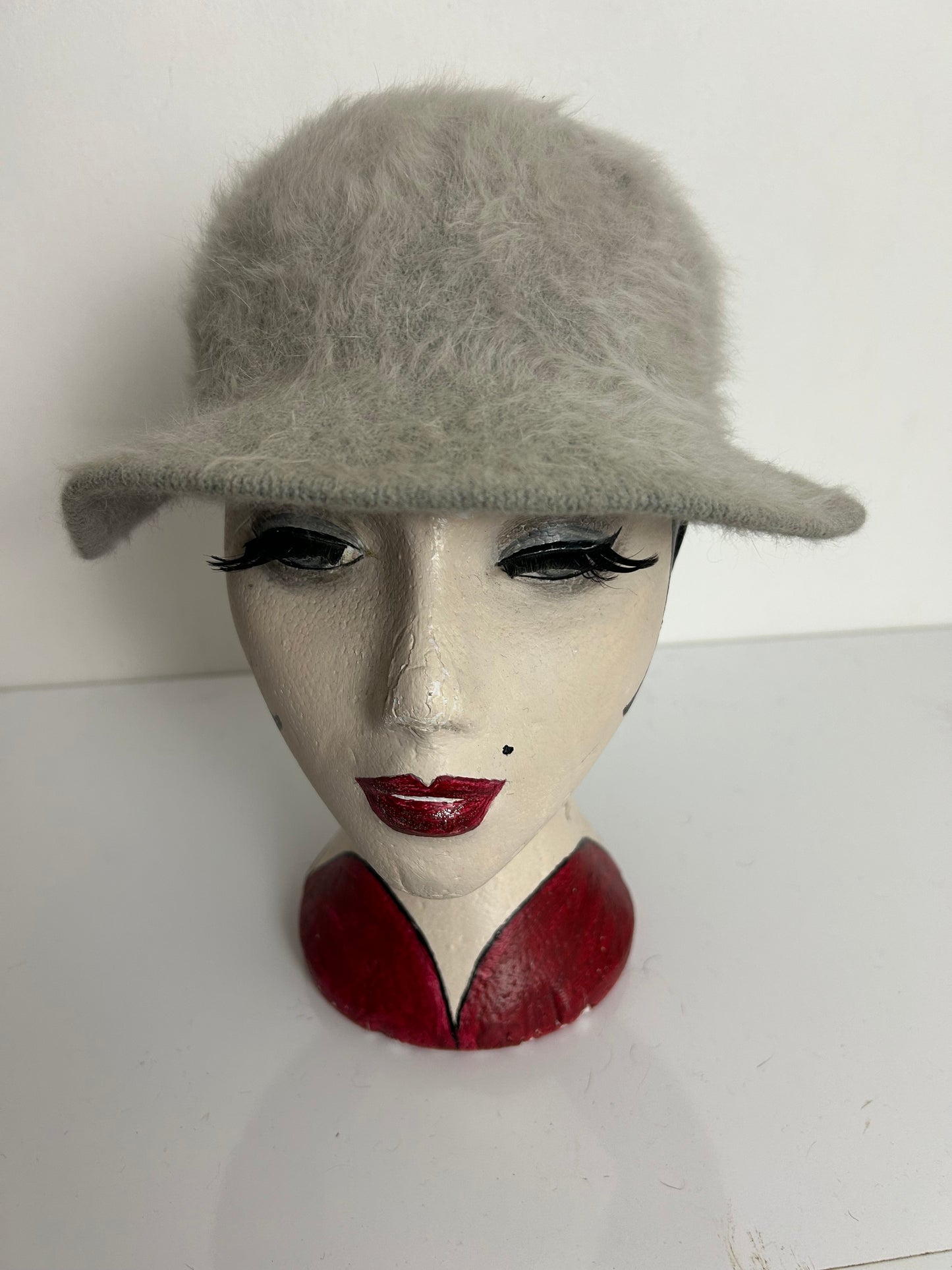 Vintage Austrian Mayser & Milz Ecru/Beige Angora Mix Trilby Style Hat