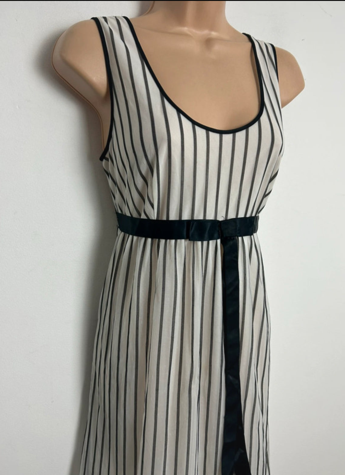 Vintage 1970s Size 10 ST MICHAEL White & Black Stripe Print Sleeveless Nylon Maxi Dress