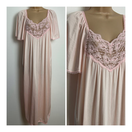 Vintage 1970s Size 16 Pale Pink Lace Panel Bow Detail Short Sleeve Nylon Nightie Nightdress